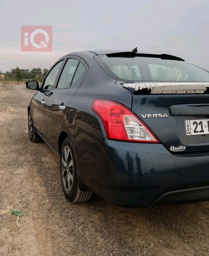 نیسان ڤێرسا